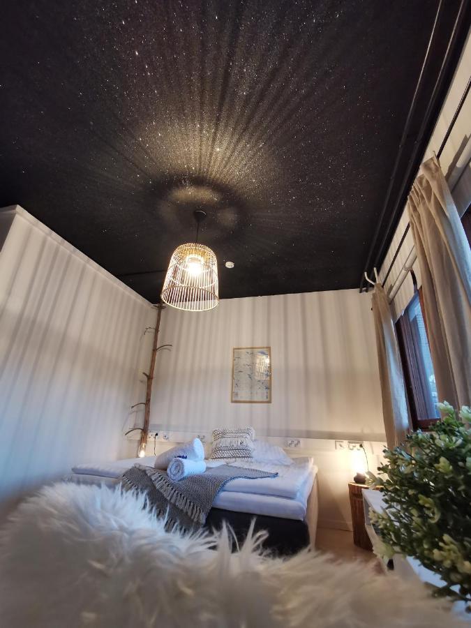 Goiglo Hotel & Hostel 库萨莫 外观 照片