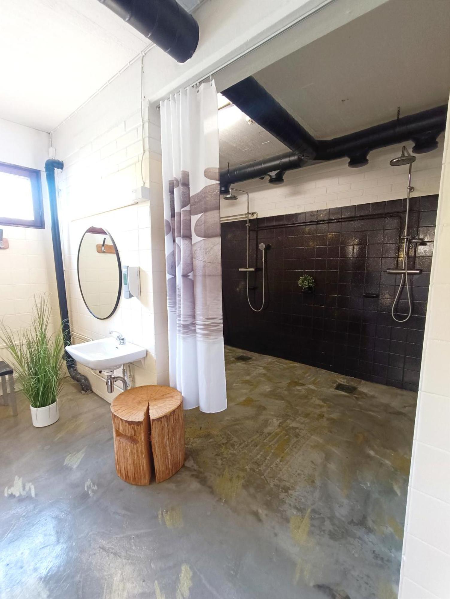 Goiglo Hotel & Hostel 库萨莫 客房 照片